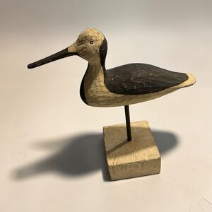 Hand-Carved Decorative Shorebird Figurine in Black and Creamish White